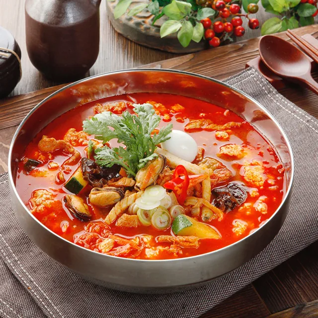 Jjajangmyeon, black bean noodles